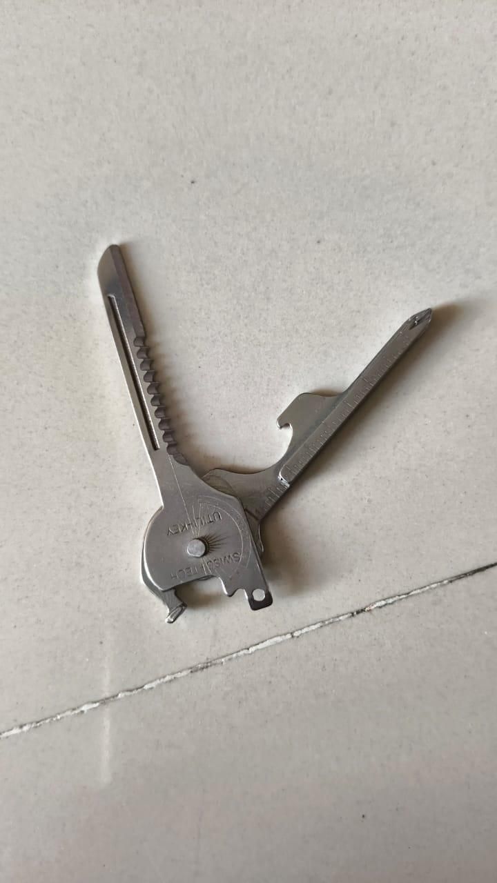 8 in 1 Key Shaped Multitool